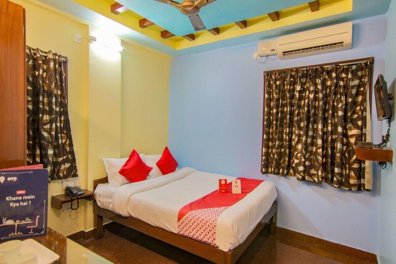 Oyo 10711 Hotel Nsnr Residency Visakhapatnam Bagian luar foto